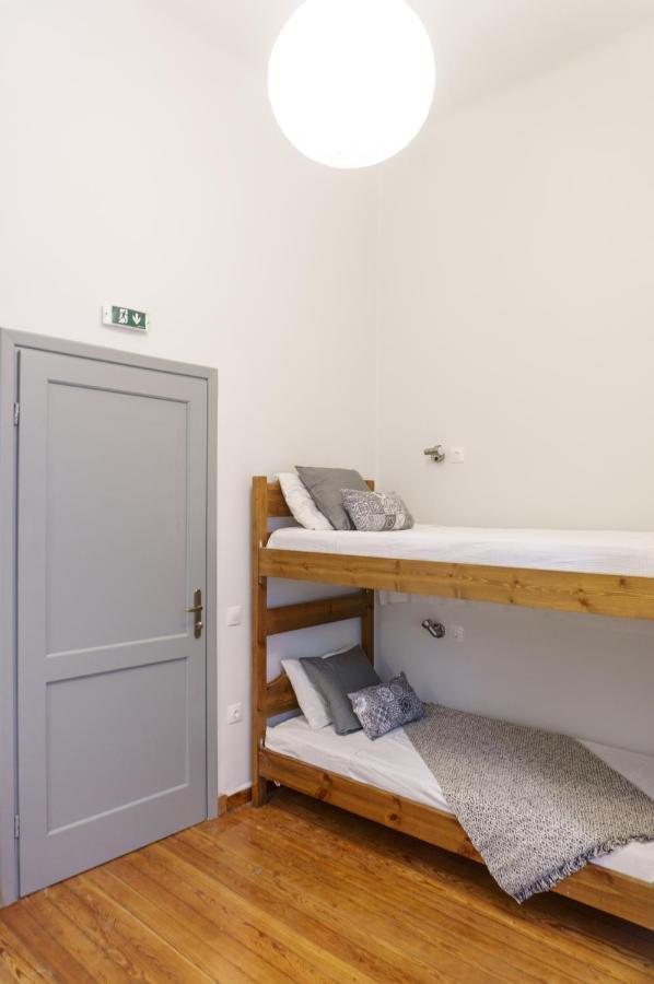Dioskouros Hostel Афины Экстерьер фото
