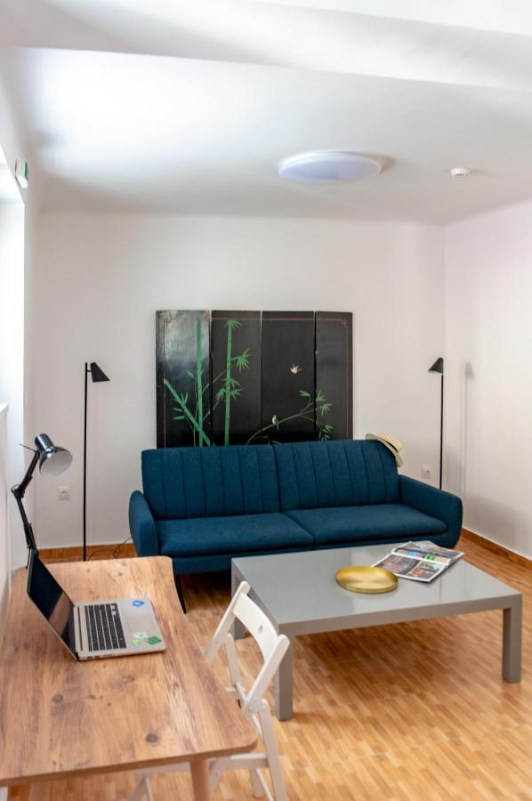 Dioskouros Hostel Афины Экстерьер фото