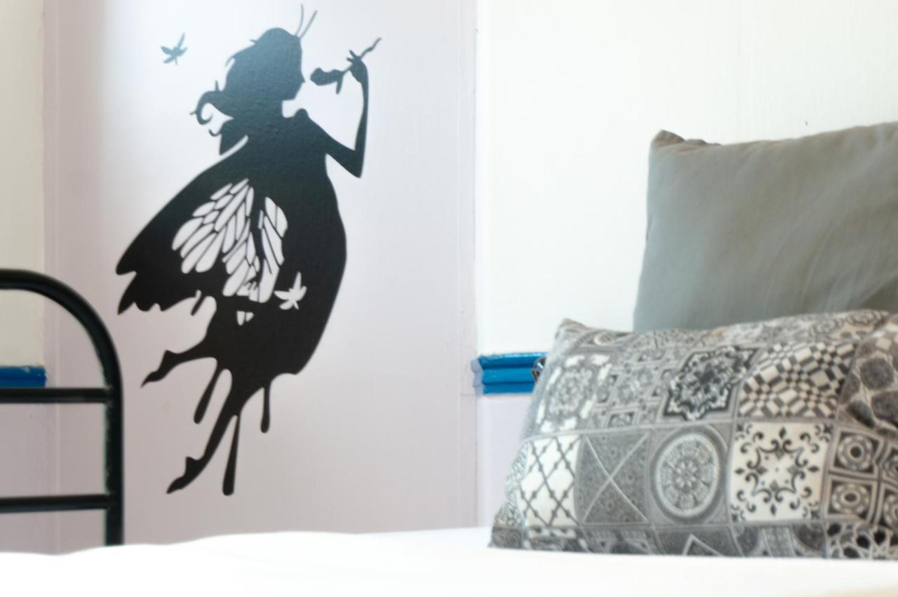 Dioskouros Hostel Афины Экстерьер фото