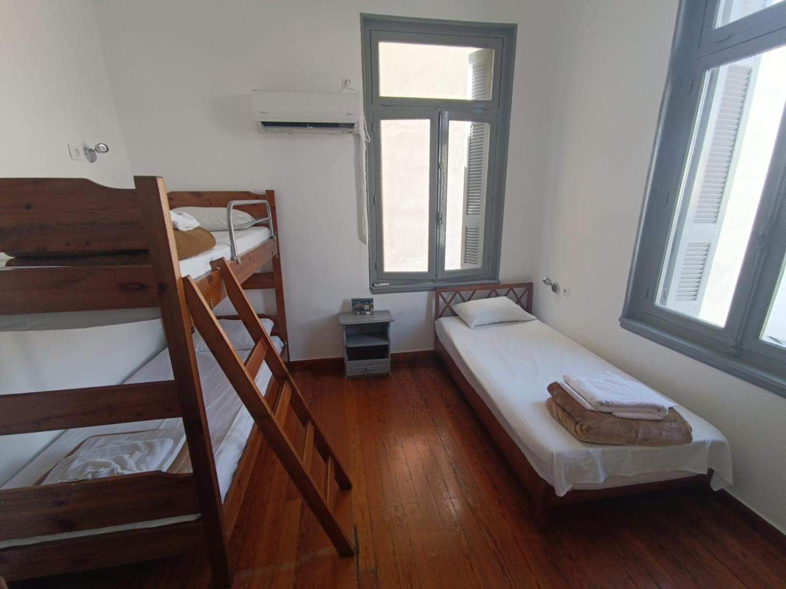 Dioskouros Hostel Афины Экстерьер фото